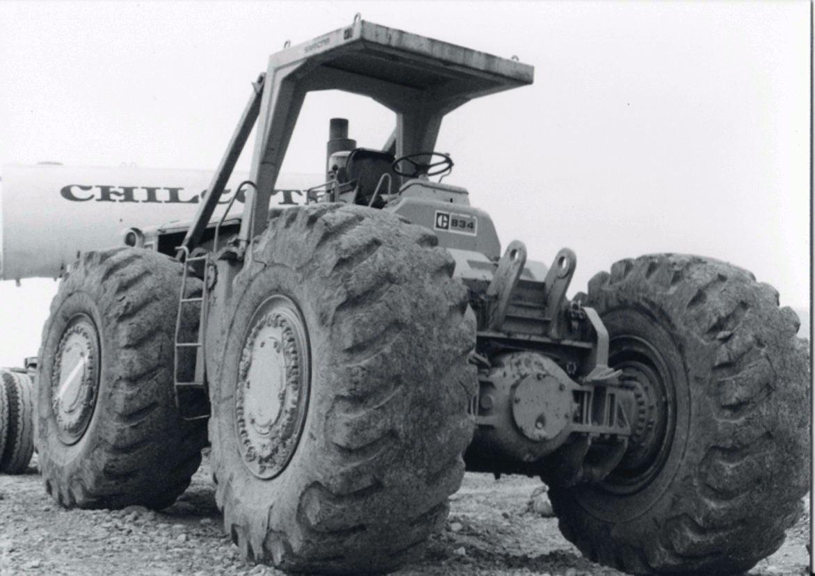 Huge rubber tired loader!
